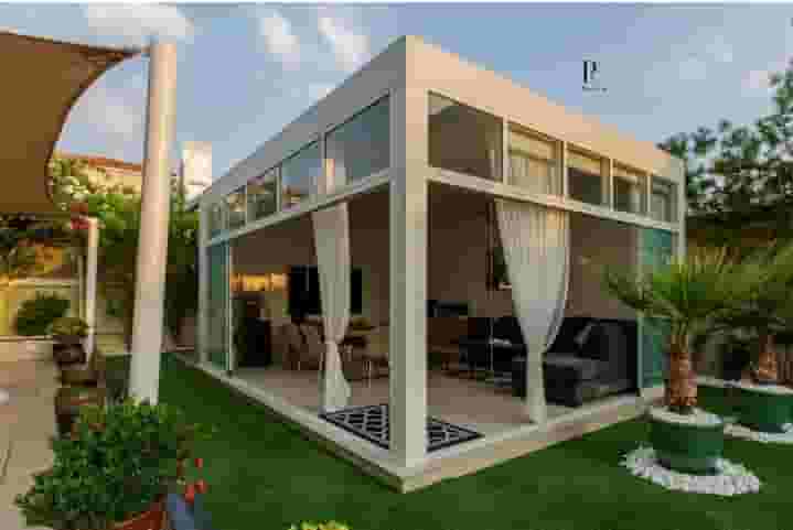A partner is required for an existing project for prefabricated houses